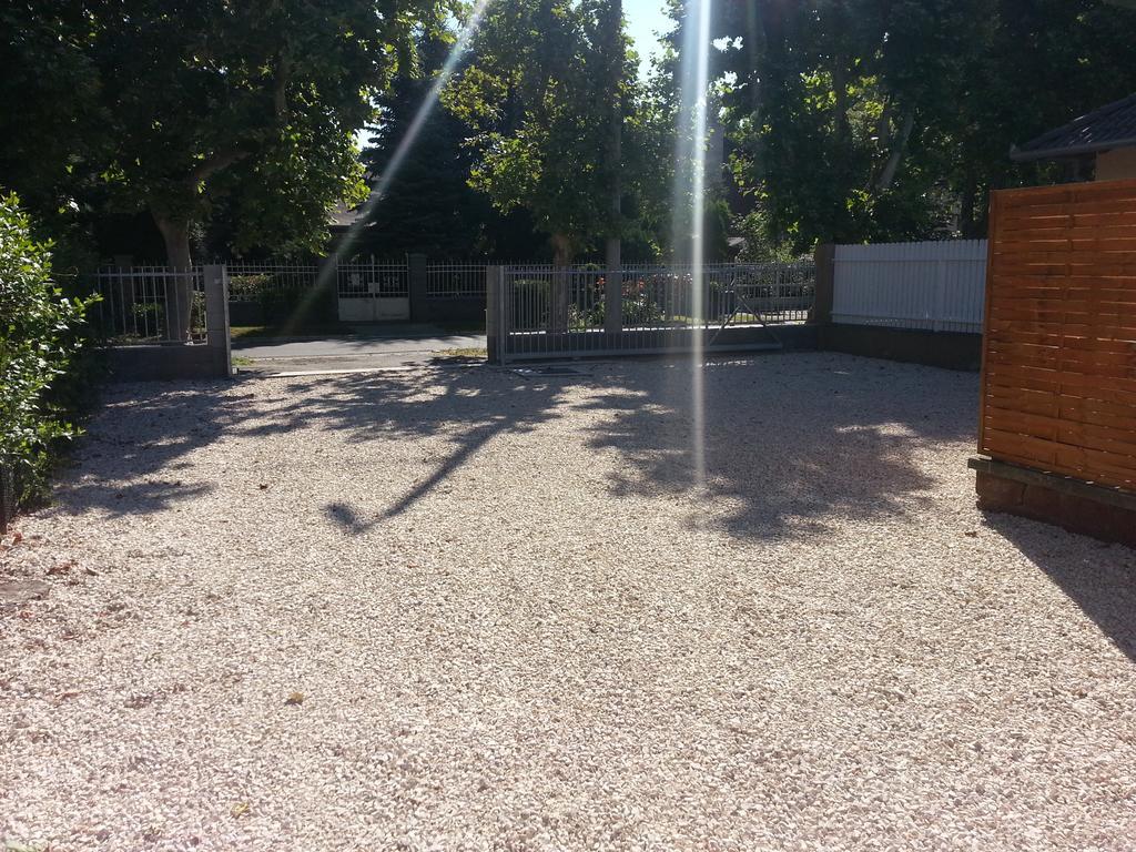 Adam Apartmanhaz Siófok Extérieur photo