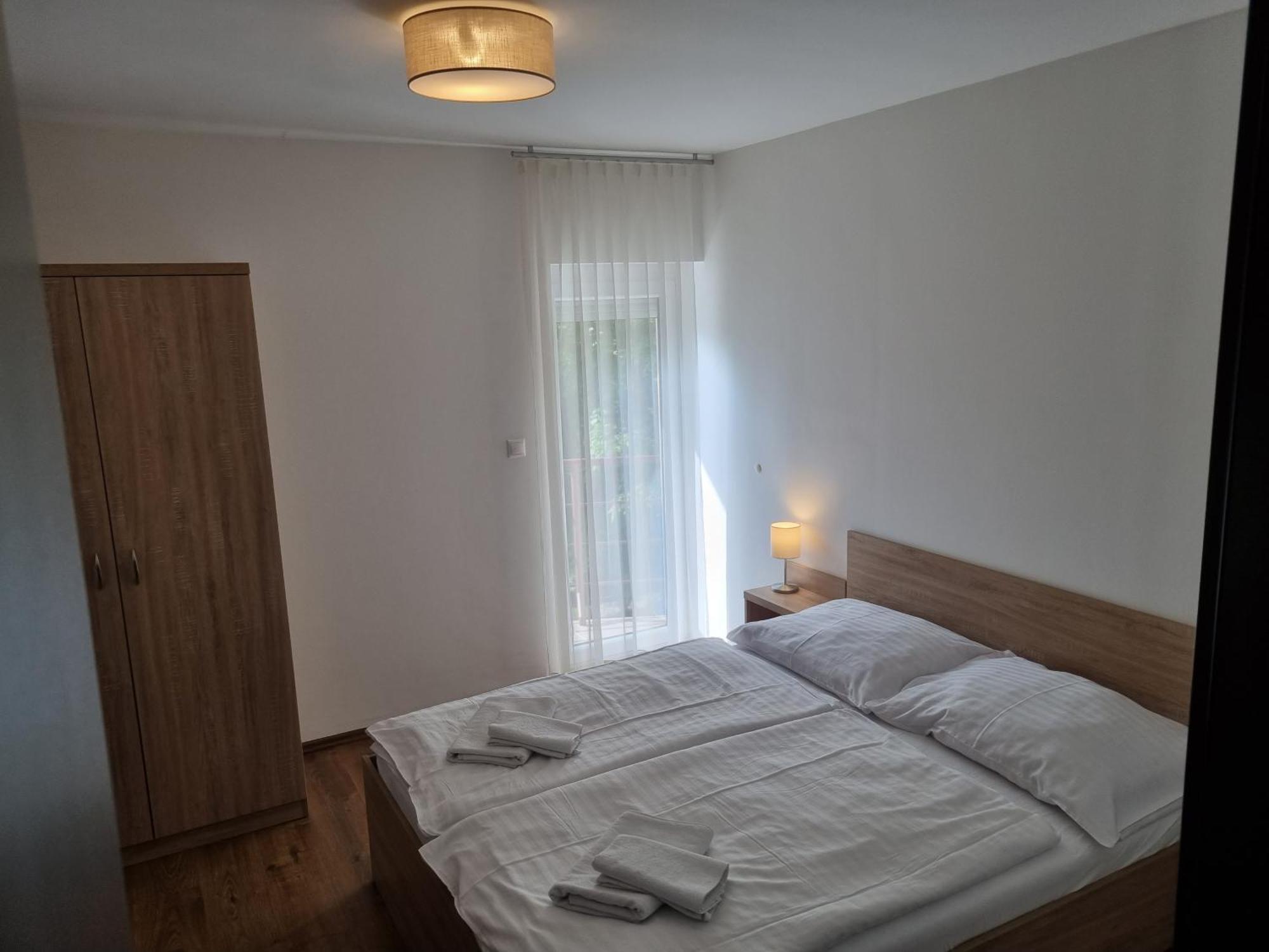 Adam Apartmanhaz Siófok Chambre photo