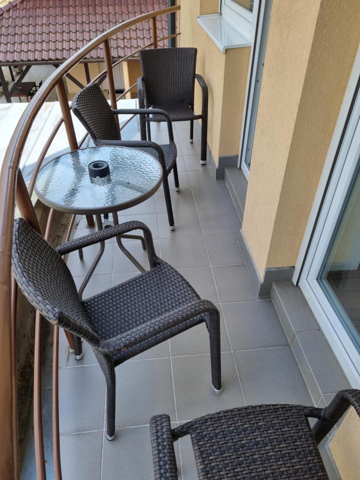 Adam Apartmanhaz Siófok Chambre photo