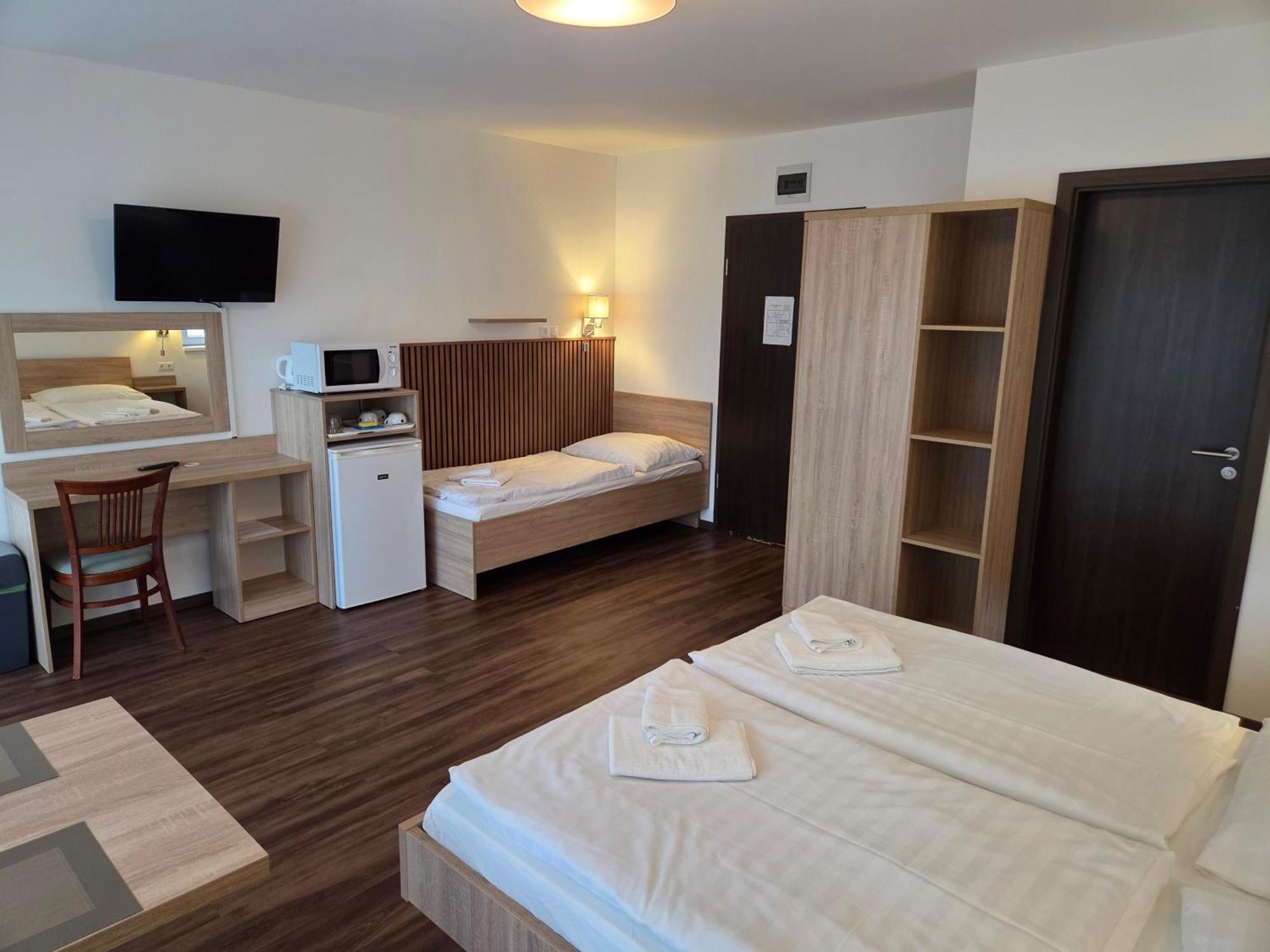 Adam Apartmanhaz Siófok Extérieur photo